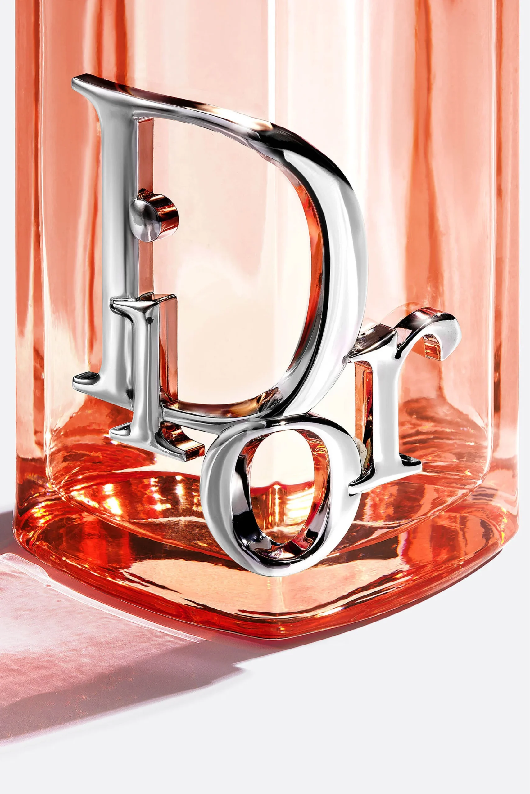 <div class="product-brand">DIOR</div>Dior Addict Peachy Glow Eau de Parfum - Image 6