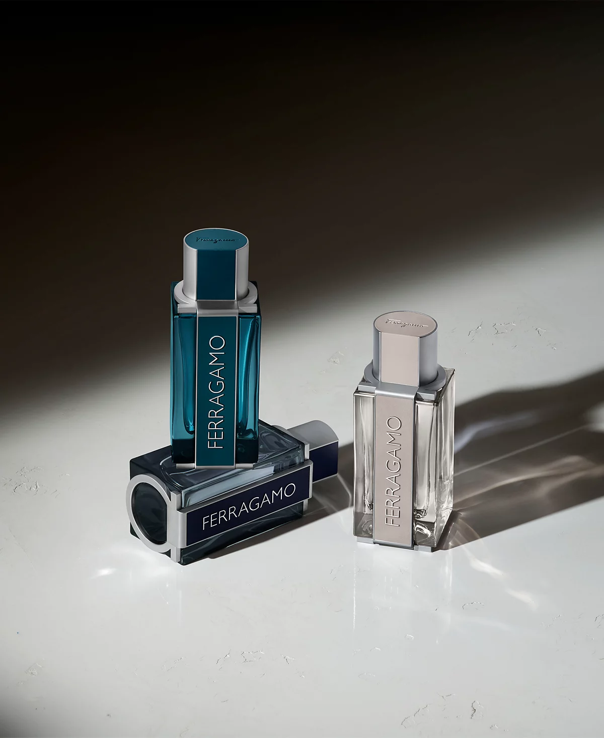 <div class="product-brand">Salvatore Ferragamo</div>Ferragamo Intense Leather Eau de Parfum - Image 5